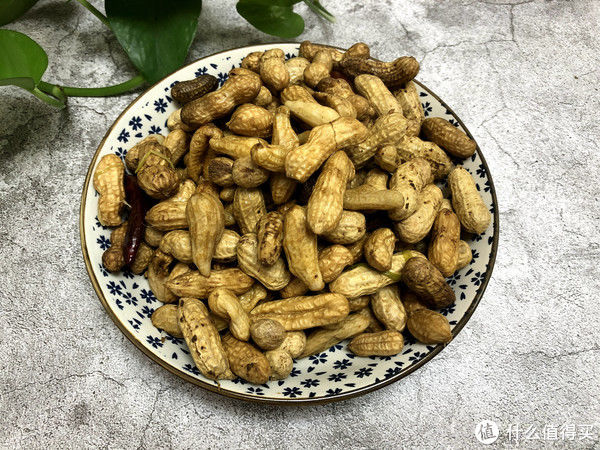 花生|水煮花生，什么时间放盐最合适？放错了，花生发黑还不入味儿