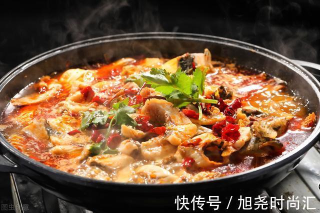 鱼骨|水煮鱼的做法,肉质滑嫩Q弹,口味麻辣鲜香,辣而不臊,百吃不腻