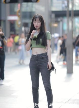 个性|牛仔裤穿搭也需要个性，这样才能秀出自己的专属风格