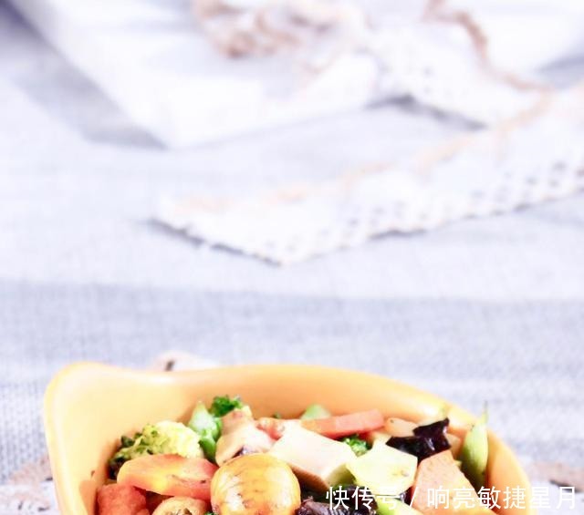 2021年夜饭菜单出炉,10道精选家常菜,荤素全配好,好吃又不难做