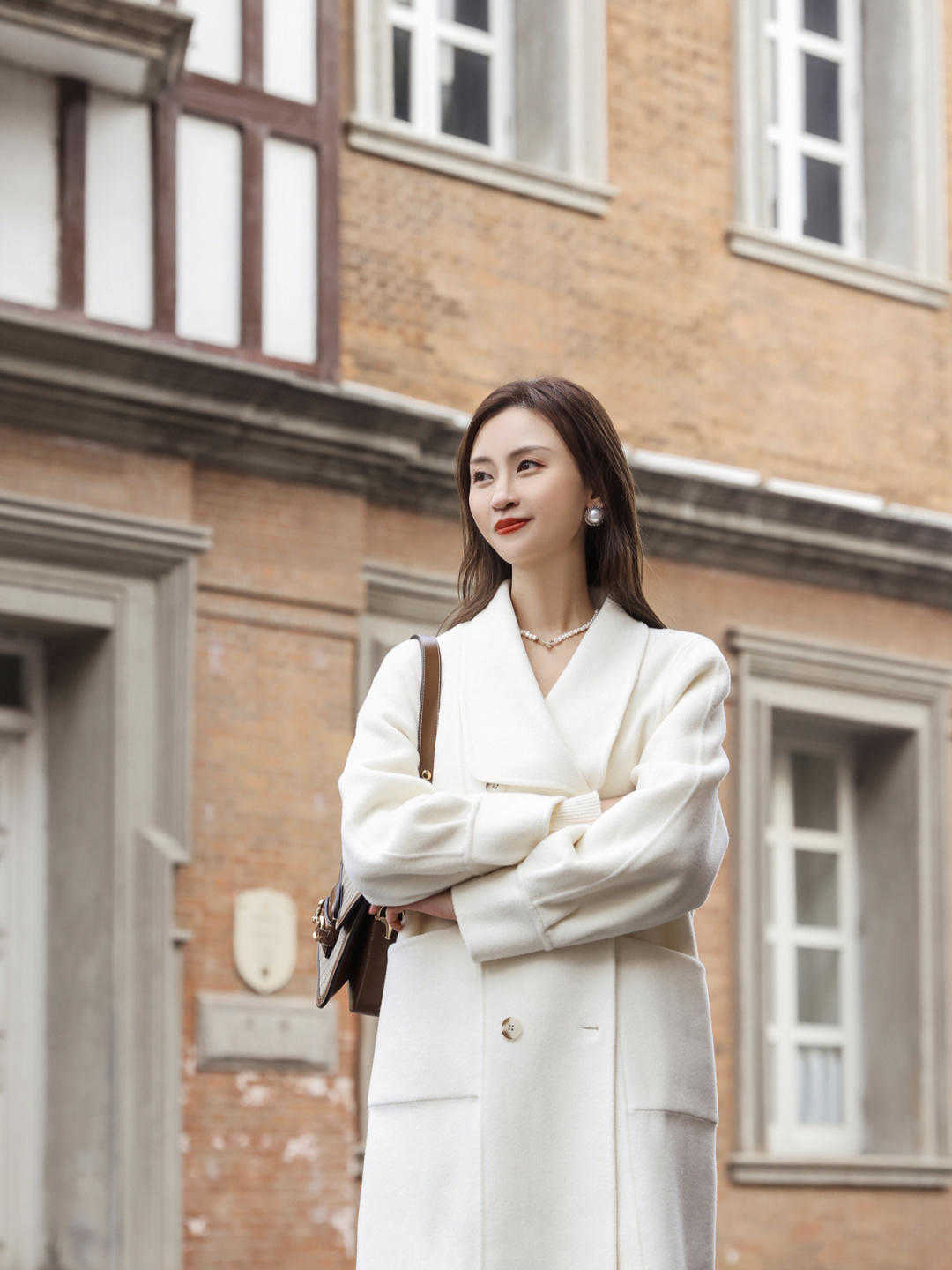 翻领|比较气质的大衣,带给比较独特的小姐姐