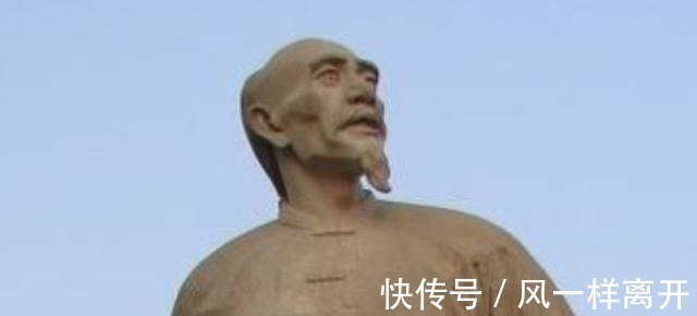 拟声词$官员要求众才子做对联,此人受尽白眼,说出一对联,众人立马闭嘴