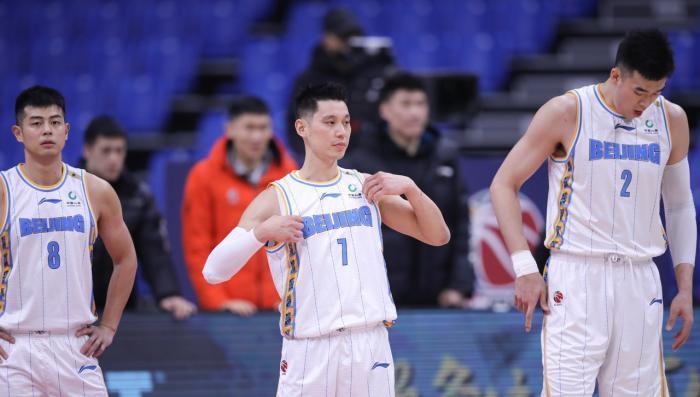 林书豪|CCTV5直播,首钢战山西全力求胜,林书豪被针对,24+9外援上位