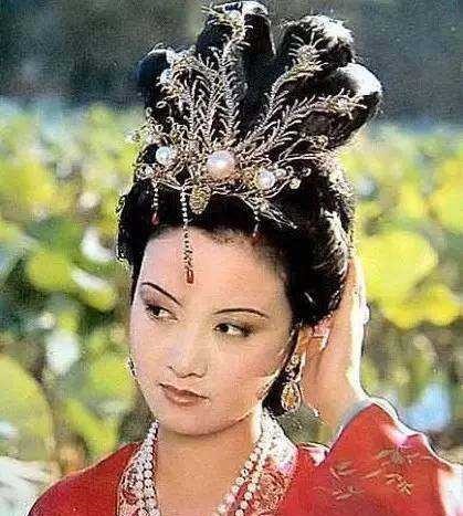 贾母$黛玉临死前曾经梦魇,梦见自己给人做续弦,到底有何寓意