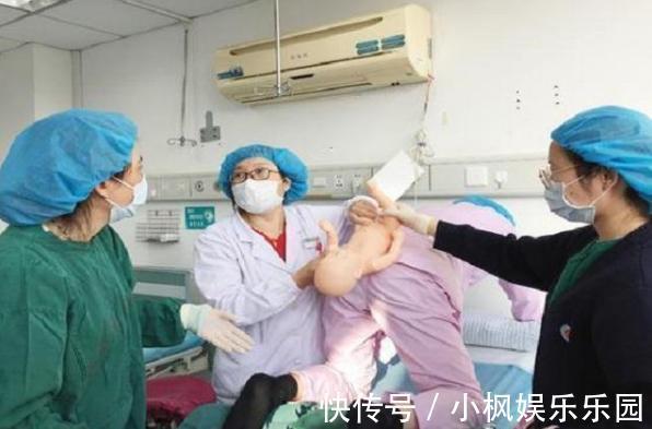 非洲|非洲孕妈特殊分娩方式,诠释部落“特性”,网友:想都不敢想