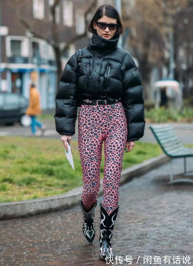 穿衣|偏胖的中年女人,冬天穿衣要记得“3穿3不穿”,优雅减龄还更显瘦