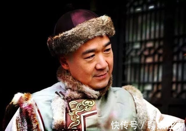 下联!乾隆一上联:“猛虎一杯山中醉”,纪晓岚下联,众人拍手叫好!