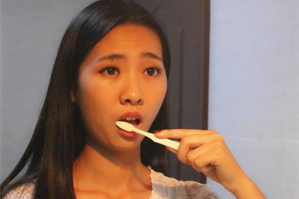 冲牙器|抠牙为什么会这么臭?原来都是它在作怪.....