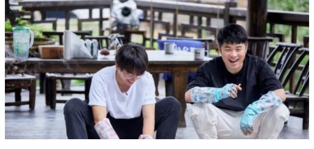 還沒等《向往6》播出，黃磊就回應(yīng)了《五哈2》中彭昱暢的“嘚瑟”