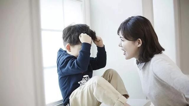 孩子|孩子做错事,大人很有耐心地讲道理,但为啥娃就是听不进去?