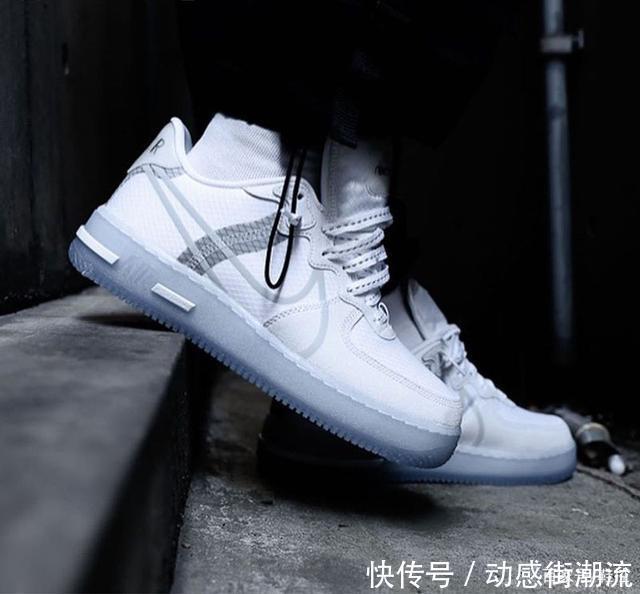 利器|售价不到2千的AF1冰蓝解构,颜值刷街的利器,但真的值得买吗