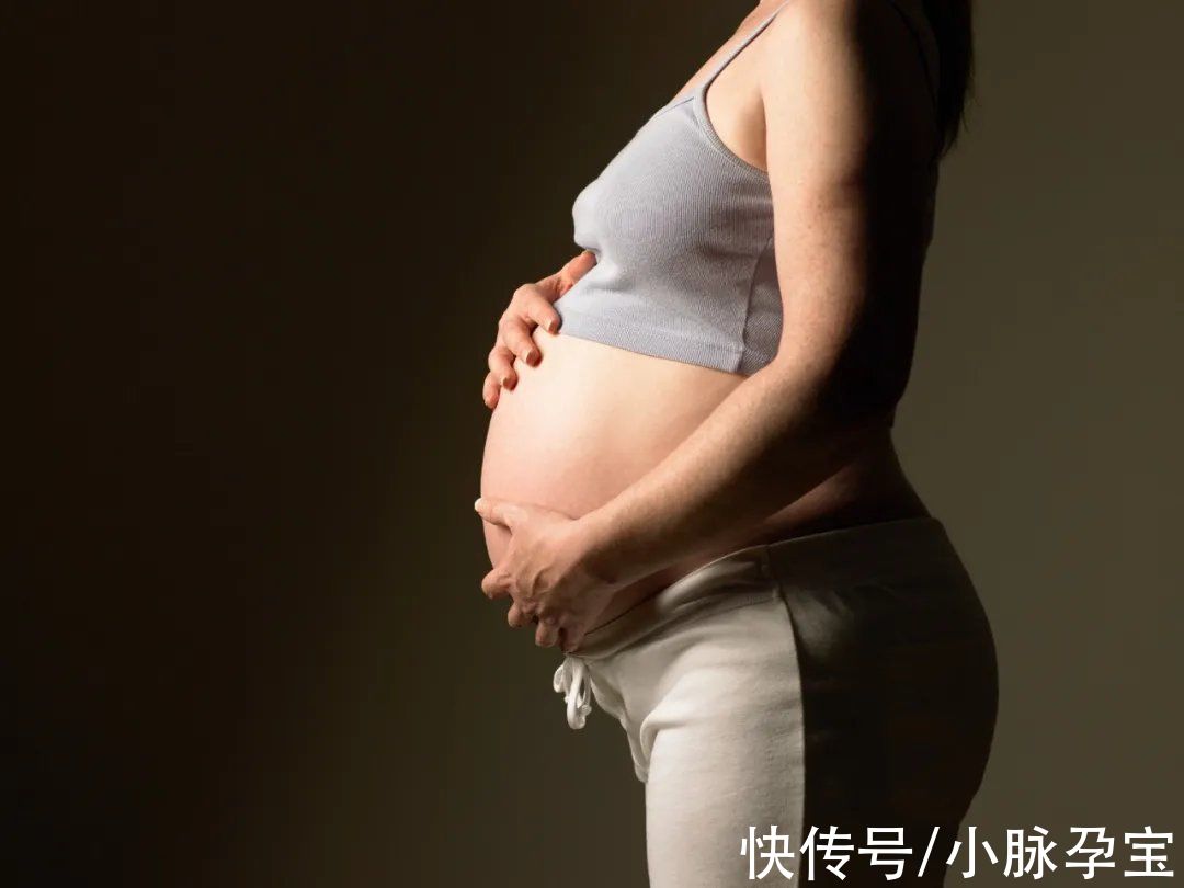 弯腰|只有孕妈才会懂得：孕晚期最遭罪的6大体验