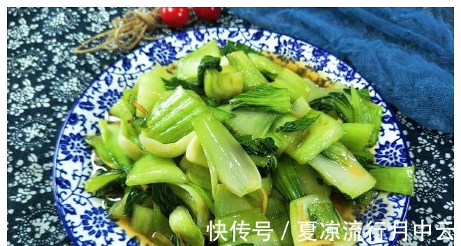青菜|不管炒什么青菜,教你1招,菜叶又绿又鲜,清脆爽口!