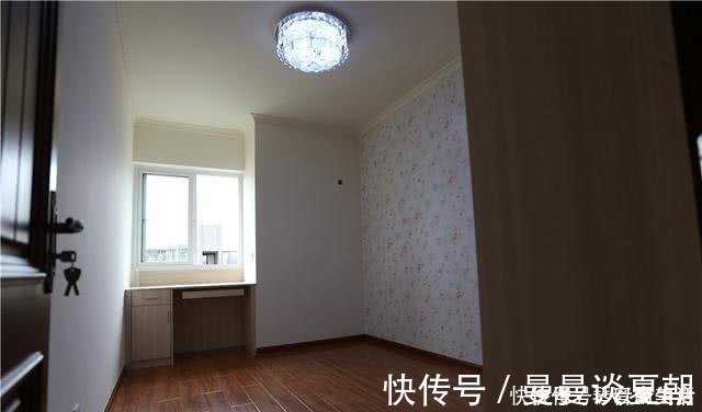 脑子|老公硬把阳台改造成卧室，亲戚骂他脑子进水，完工后都夸他机智