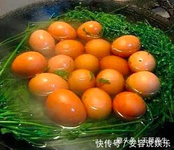 艾草|立秋后，鸡蛋和此物一起吃，湿气没了，睡眠好了，女人最不能错过