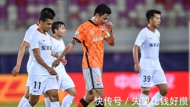 金特罗|0-1!致命球+2连败!中超土豪突然倒下+无缘4强,大黑马2连胜