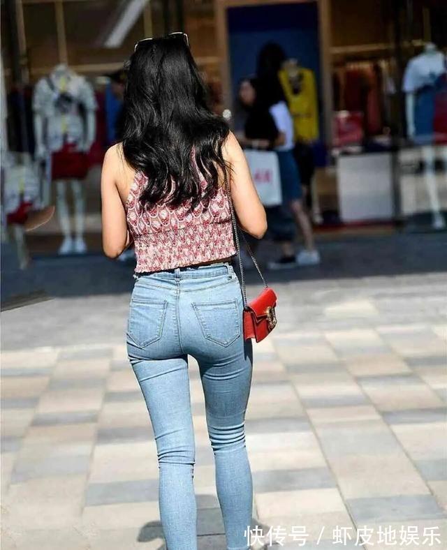 背带裤|高挑多姿的打底裤美女,选择时髦装扮,时尚美丽