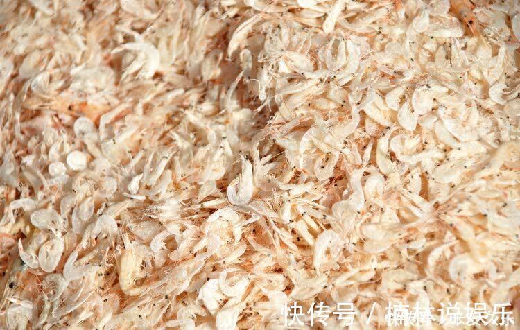 补钙|原来骨头汤、虾皮并不补钙?真正补钙的4种食物,很多人并不爱吃