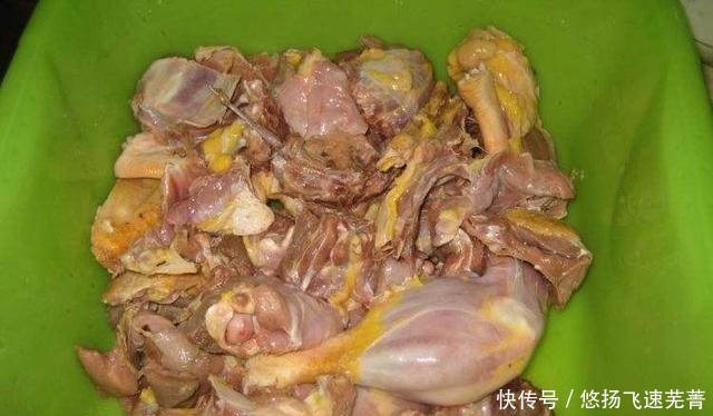 鸭肉用什么香料烧最香！