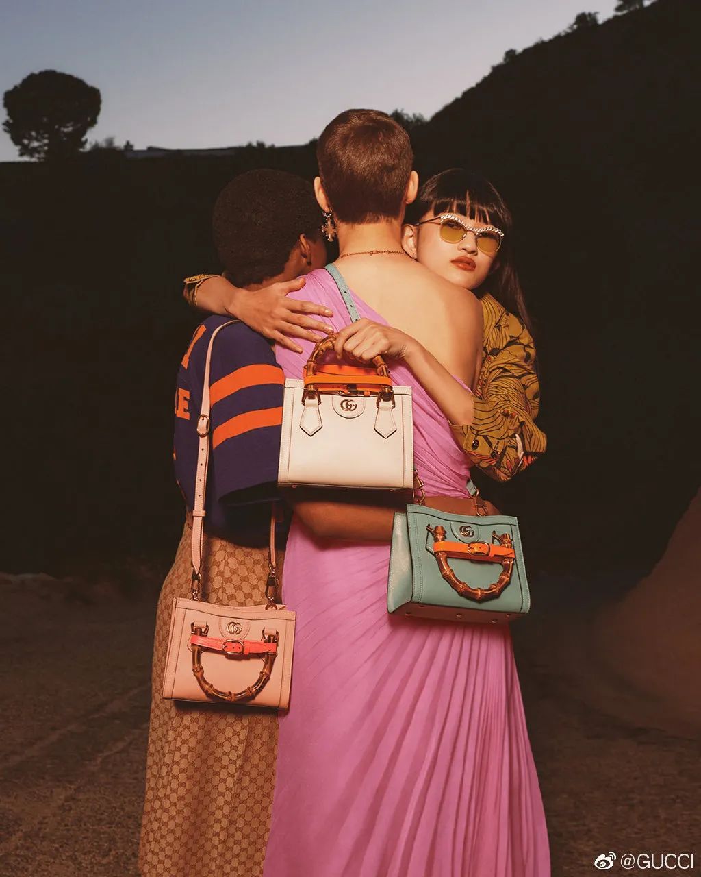 m 剪了短发的娜比，背啥我买啥