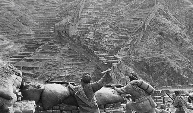 立刻|日军要炸毁长城,溥仪给日本人写了1封信,日军看到后立刻认怂!