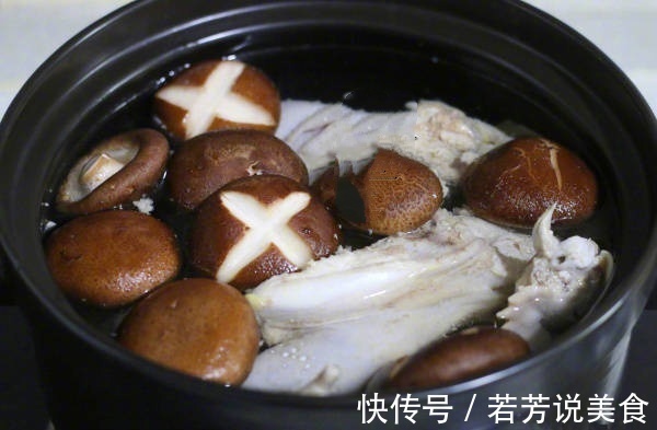 香浓土鸡汤，鸡汤要鲜美要原汁原味，你得这样煲！