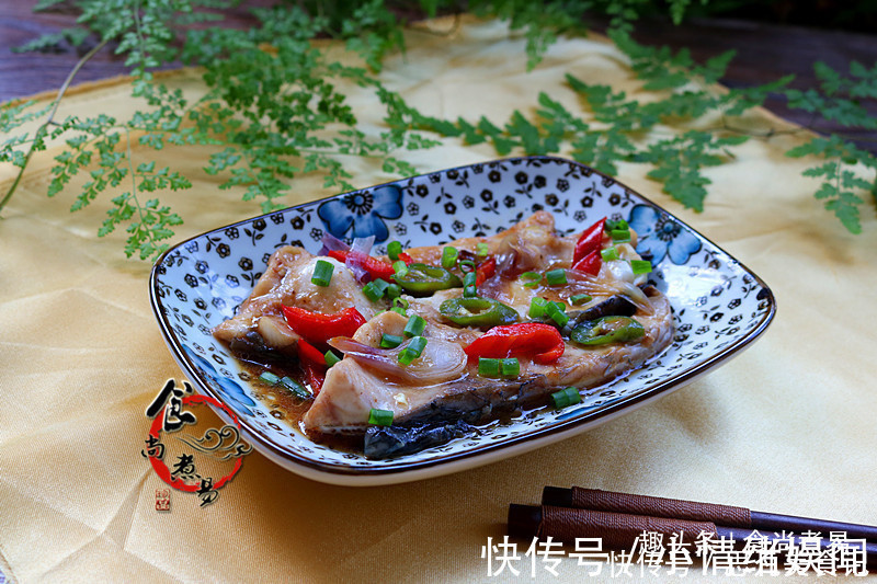 鲜甜|家庭宴客不发愁，此菜6分钟就上桌，快捷大气，鲜甜嫩滑无腥味