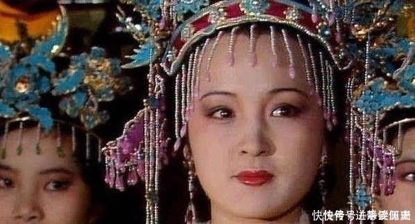 元春回宫之后,一个溜进贾府的太监,揭开薛宝钗难言之隐