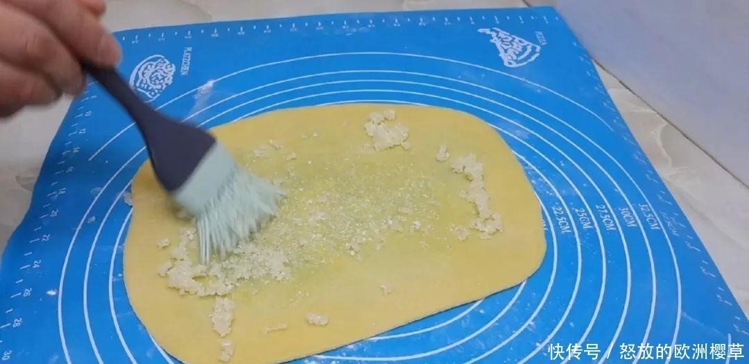 好吃|面包这样做才好吃,加4个鸡蛋,比蛋糕简单好吃,没烤箱也能成功