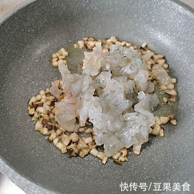 蛋羹|美味签到——吃过都说好的嫩滑Q弹虾仁打卤蒸蛋羹