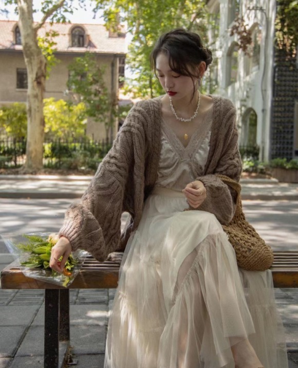 博主|入冬怎么穿又暖又美?试一试“毛衣”穿搭,提升气质又温柔优雅!