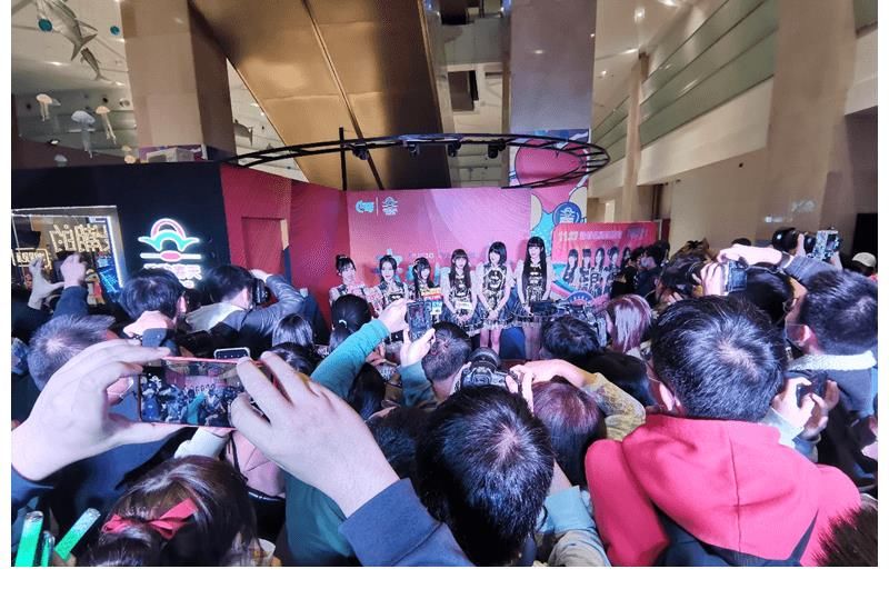 AKB48TeamSH攜《千秋令》做客巴黎春天《音樂BIG榜》潮創(chuàng)明星直播間