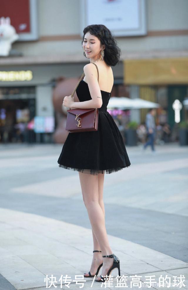 蕾丝|高贵阿姨的蕾丝裙,设计简单又清凉,尽显温柔知性美