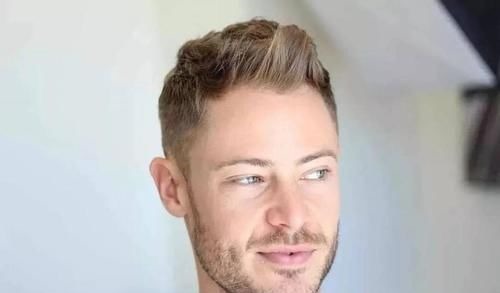 寸头 与颜值无关,让女生脸红心跳的5款男生发型!