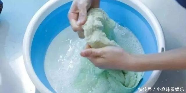 妙招|毛巾用久了又臭又滑难清洗?学会这个小妙招,洗完跟新买的没区别