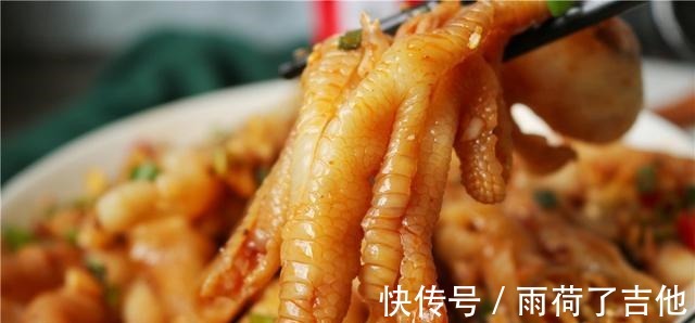 开心|这个食材换种做法,好吃还不腻,全家人吃得好开心哟!