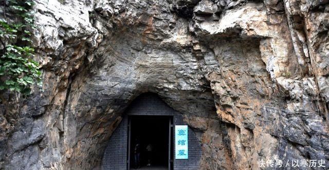 座汉墓中|中国古代,除了金缕玉衣,还有其它玉衣吗