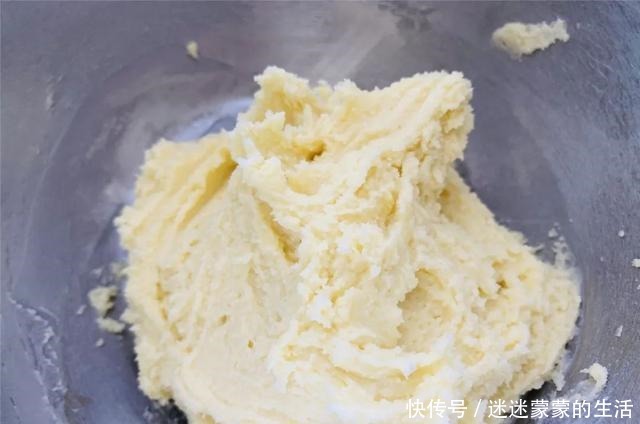 减肥路上的大敌,好吃到炸裂的金黄色面包,每一口都是满满的幸福