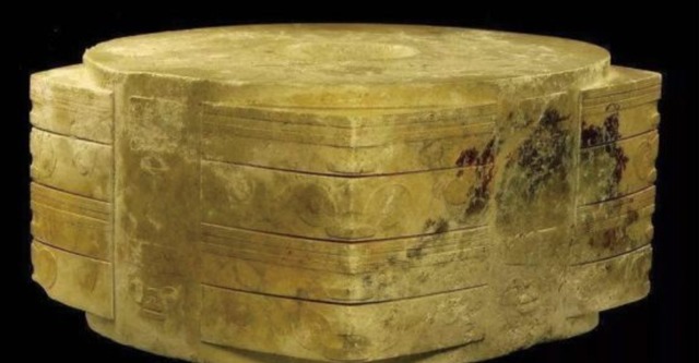 三星堆!三星堆民间玉琮高115厘米,如果它是正品,国内的琮王不会答应