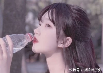 发质|洗头时有这3好习惯,缓解“脱发”状况,发质变得“越来越好”