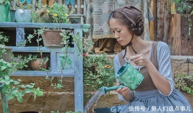 李子|另类“李子柒”,失恋后归隐山林,改旧宅,日子美如“世界名画”