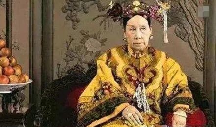 现身|慈禧五世外孙女现身，网友：跟慈禧年轻时的美貌有一比