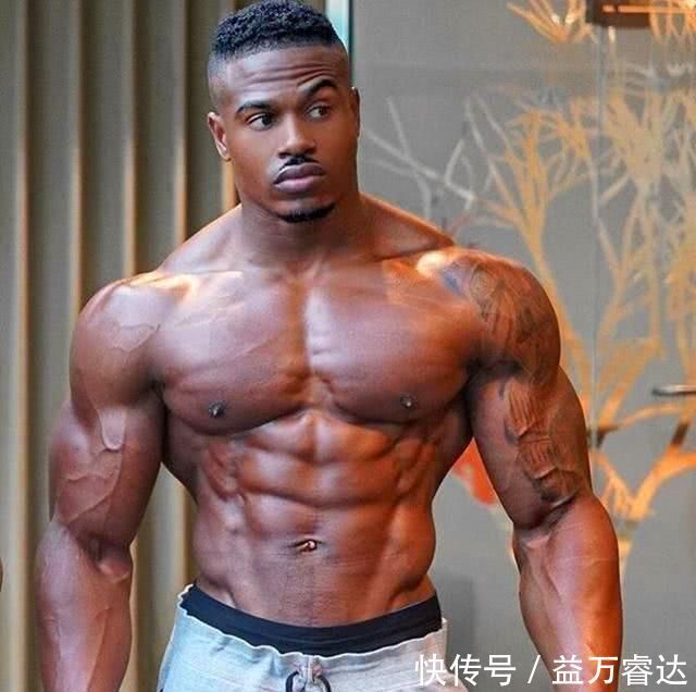 肌肉|都说胸肌上部最难练,从这3个方面,帮你打造饱满的胸型