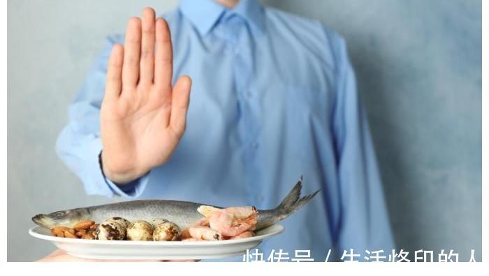牛奶|常喝牛奶会骨质疏松?医生:多吃“2素1肉”,或会让你骨壮如牛