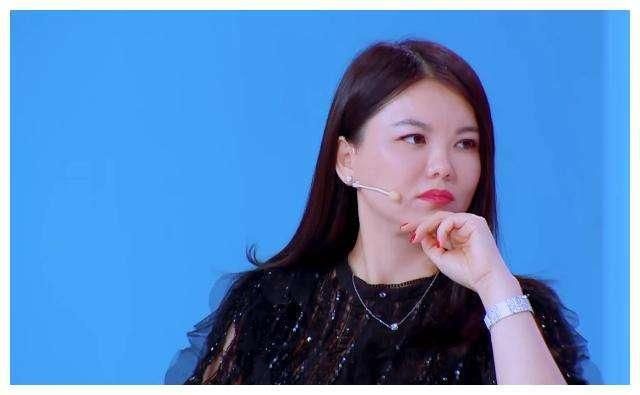 4年花7亿天王嫂，离婚后嫁美国大亨，今40岁膀大腰圆似李湘