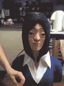 |搞笑GIF:司机大哥,车里别放这个暖炉,很危险的!