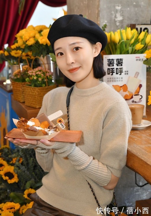 半身裙 还是穿“针织衫”最简约时髦,学会这几种搭配,骨子里透着高级感