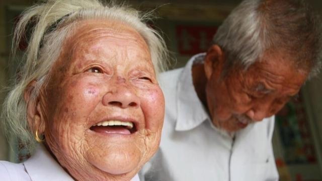 寿命长的人,身上多数有3个特点,要是全都有,恭喜有长寿潜质