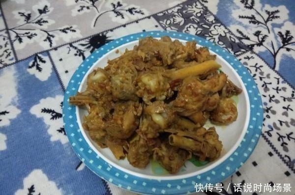 鸡骨棒|老公下酒菜别再只是花生米了,这个菜比它好吃5倍,香到舔盘子