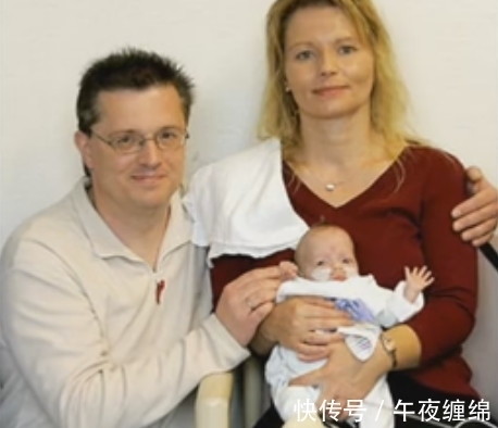 女子|女子生下3指大的婴儿，让在场所有医护人员都震惊了